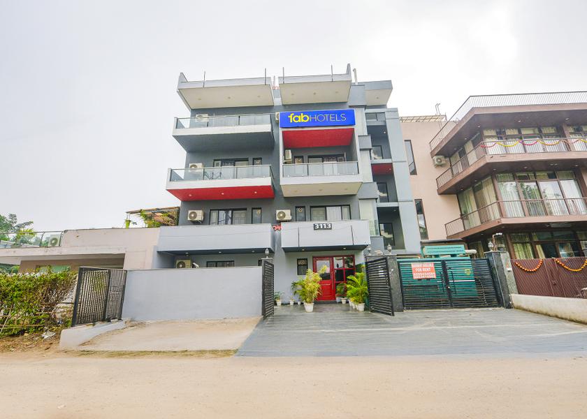 Haryana Gurugram Hotel Exterior