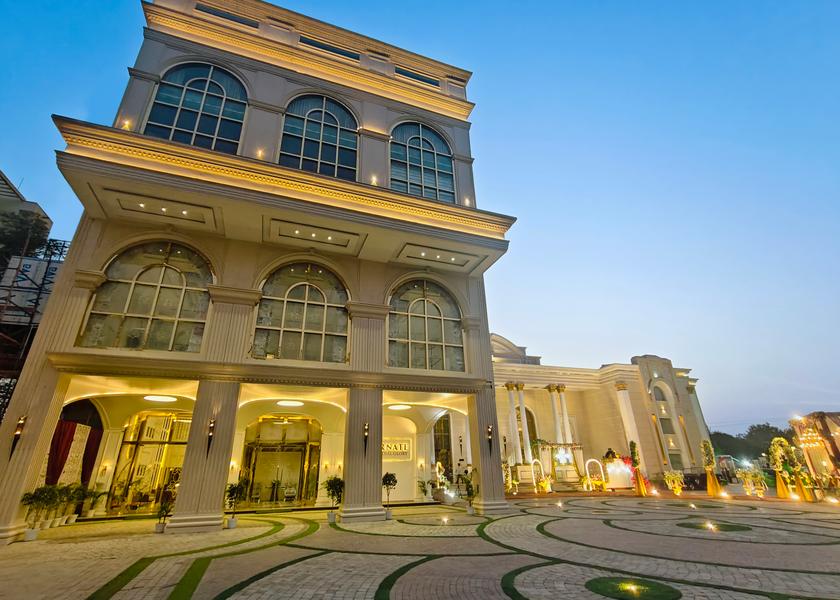 Uttar Pradesh Lucknow Hotel Exterior