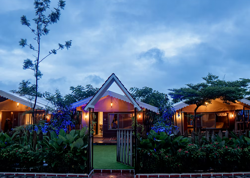 Maharashtra Pune Hotel Exterior
