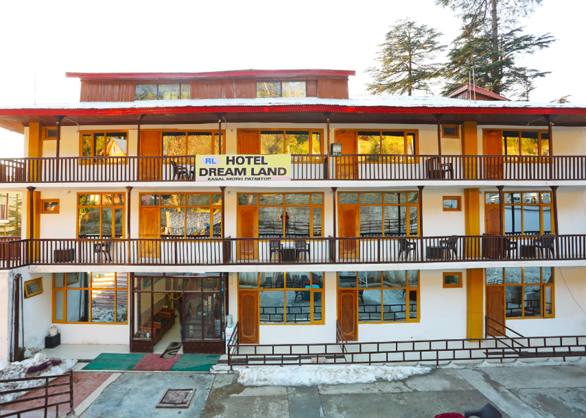 Jammu and Kashmir Patnitop Hotel Exterior
