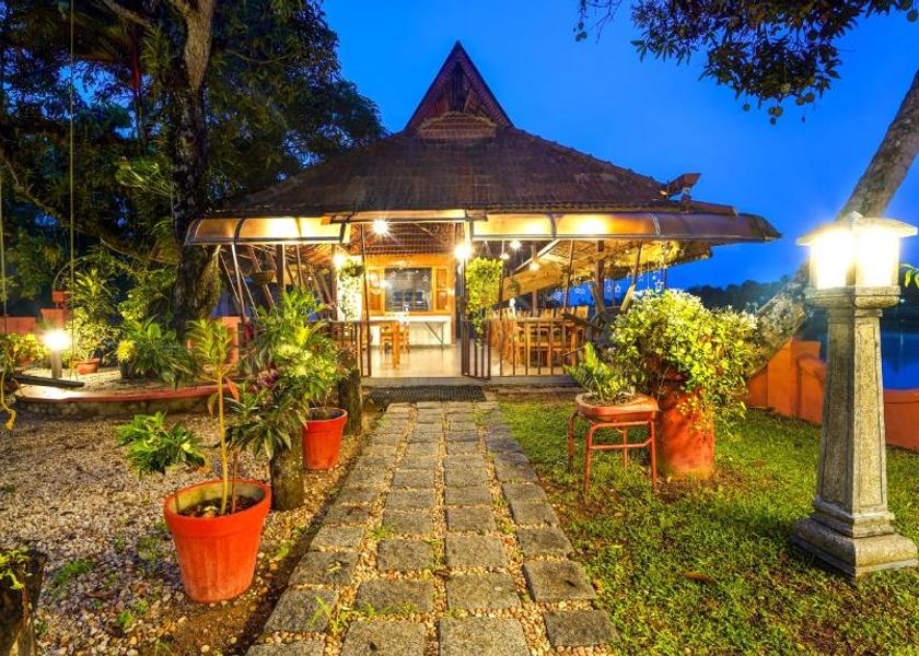 Kerala Alleppey Hotel Exterior