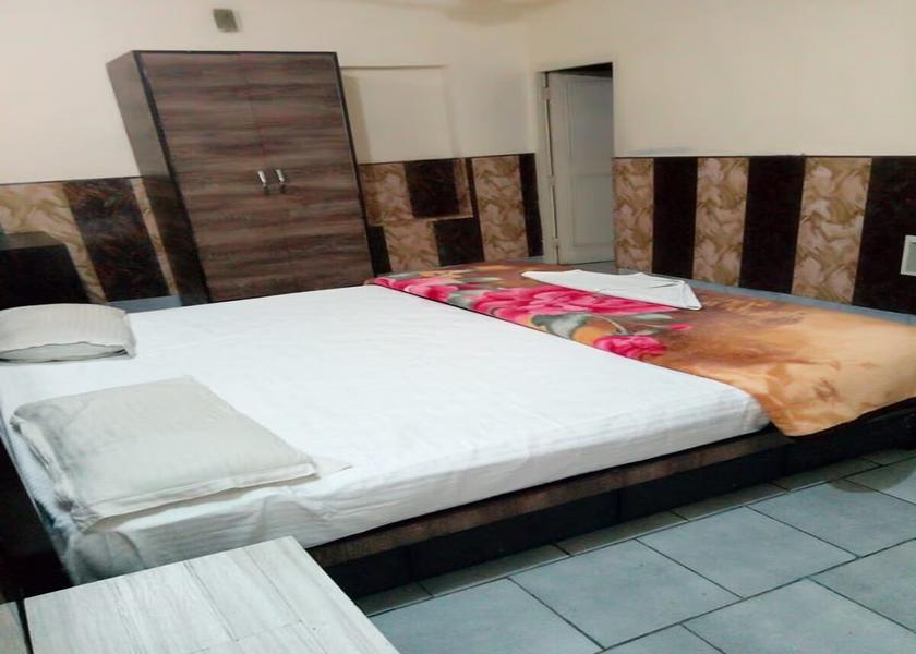 Haryana Rohtak Deluxe Room