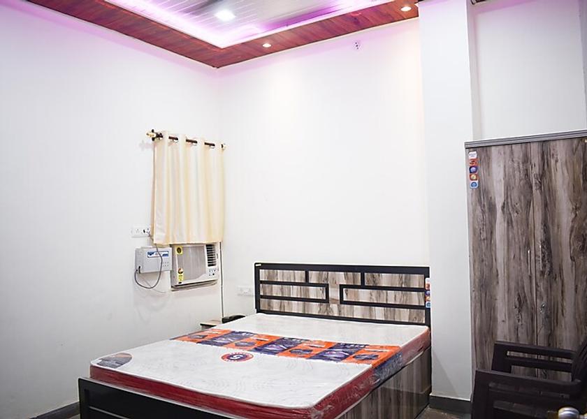 Uttar Pradesh Fatehpur Executive AC Room
