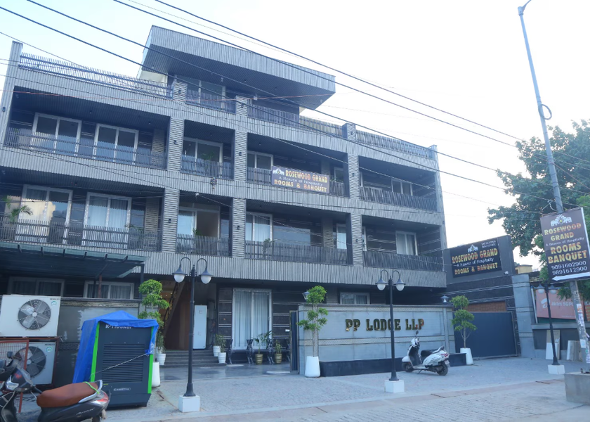 Haryana Faridabad Hotel Exterior