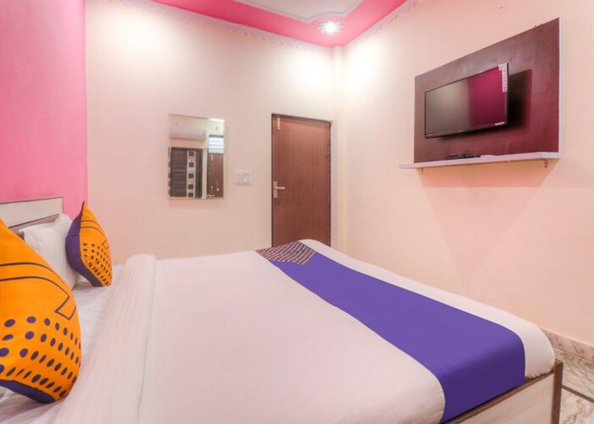 Haryana Faridabad Deluxe Room