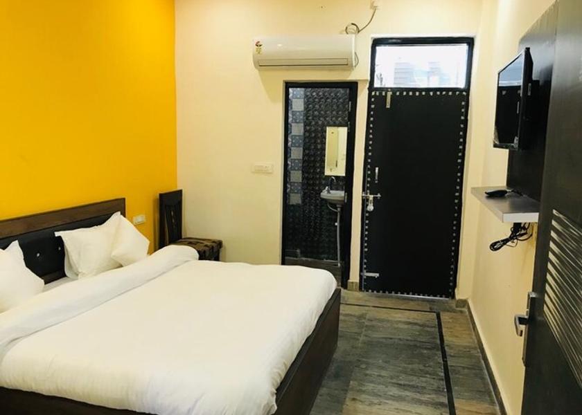 Haryana Faridabad Deluxe Room