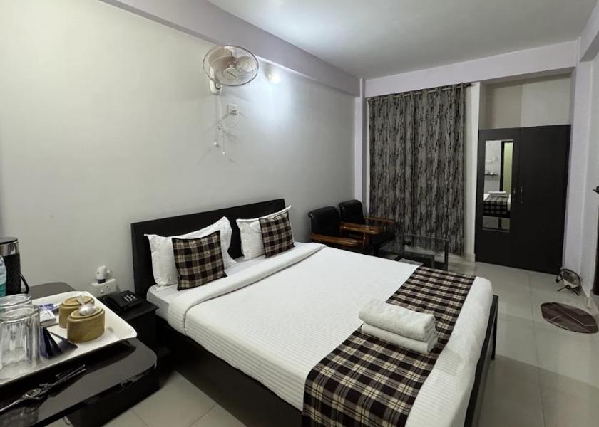 Meghalaya Shillong Deluxe King Room