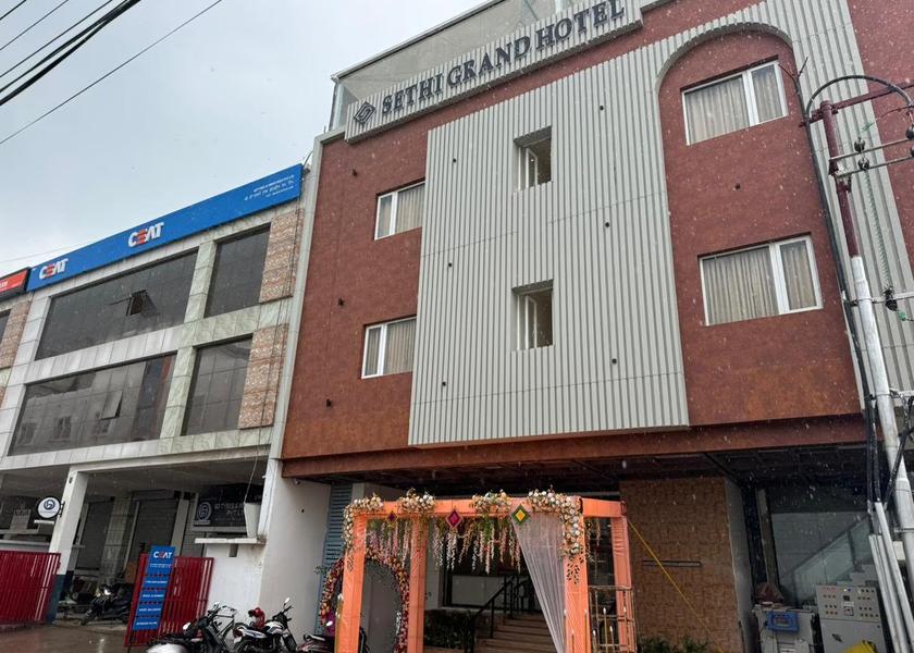 Uttar Pradesh Lucknow Hotel Exterior