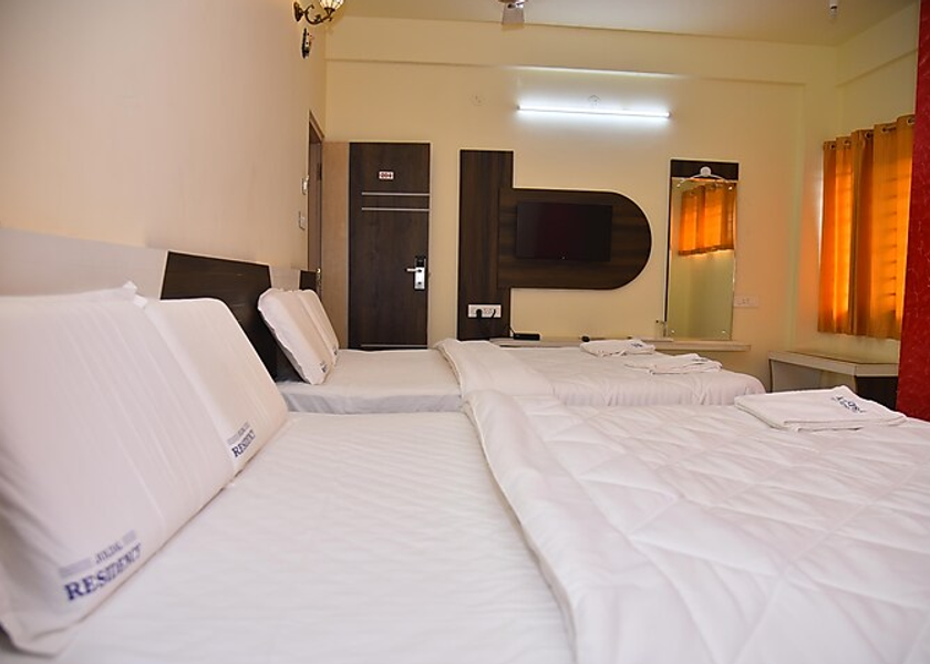 Karnataka Chikkamagaluru AC FAMILY ROOM