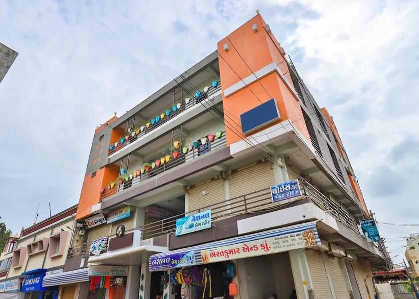 Gujarat Sasan Gir Hotel Exterior