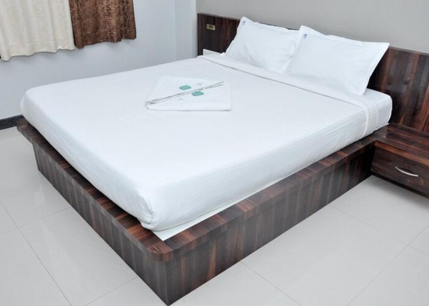 Karnataka Tumkur Standard AC Room 