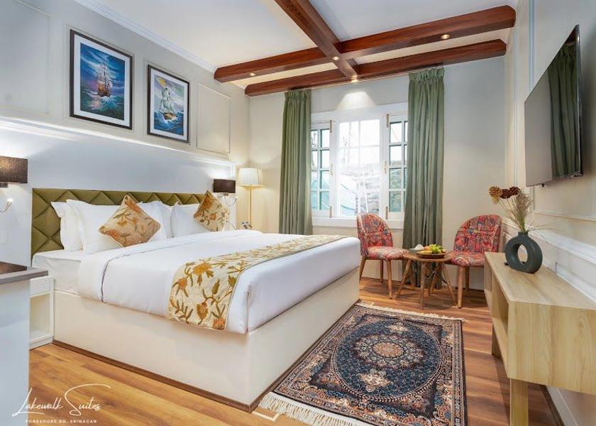Jammu and Kashmir Srinagar Premium Room