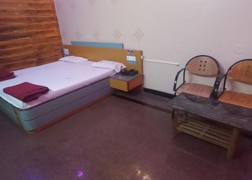 Karnataka Bagalkot Deluxe Non AC Room