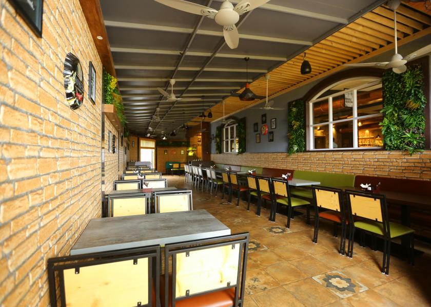 Maharashtra Mumbai Food & Dining