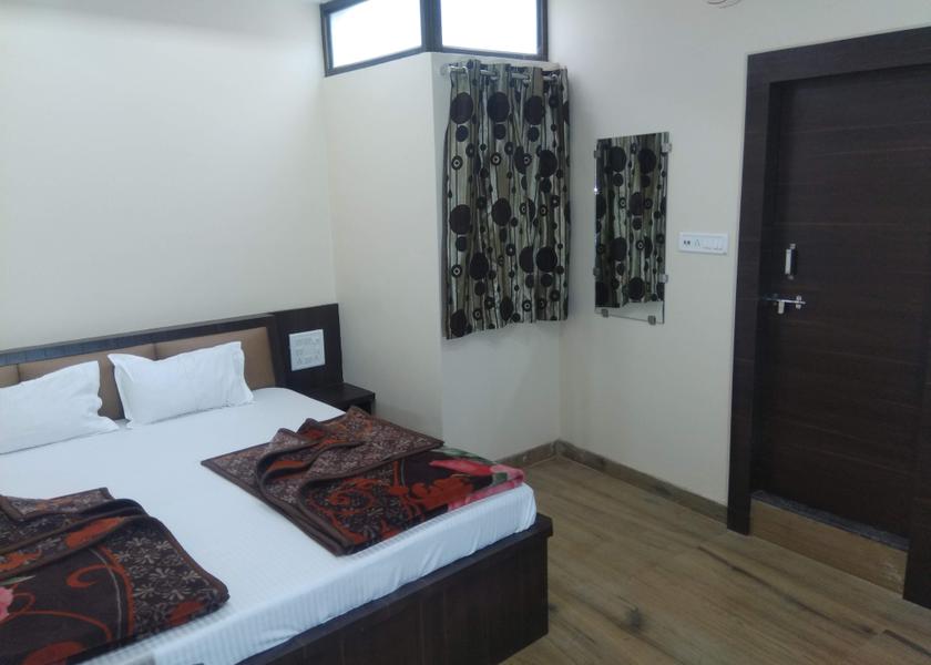 Madhya Pradesh Katni AIR COOLED Non Ac STANDARD Room