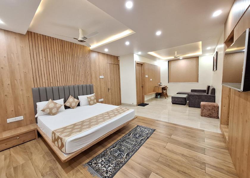 Madhya Pradesh Bhopal Suite Room