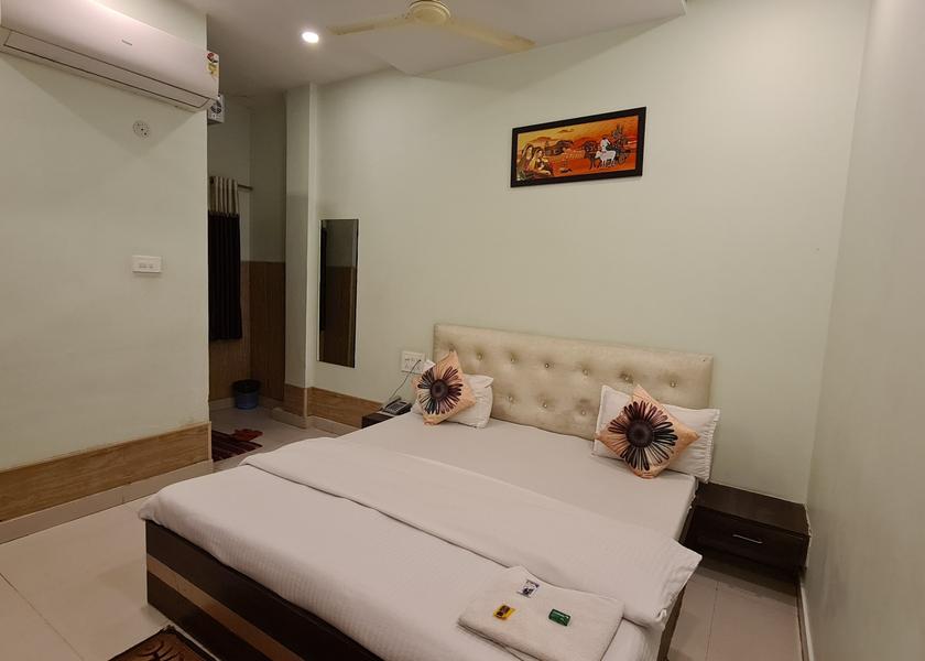Chhattisgarh Ambikapur Deluxe AC Room