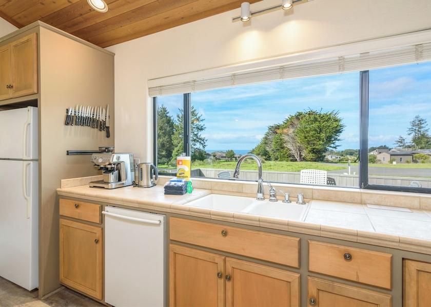 California sea ranch Kitchen