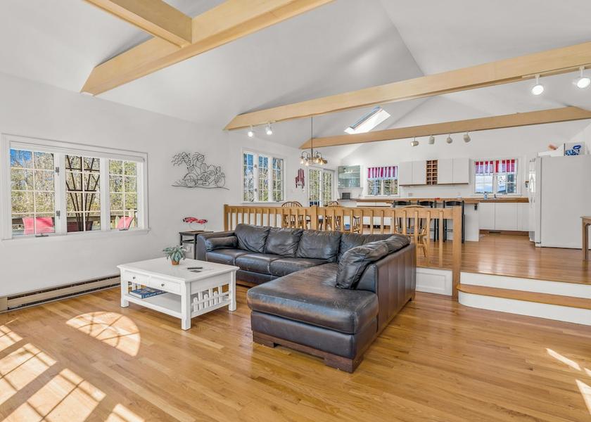 Massachusetts Mashpee Living Area