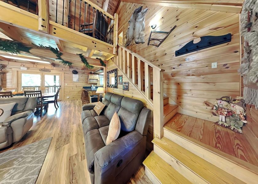 Tennessee Pigeon Forge Living Area