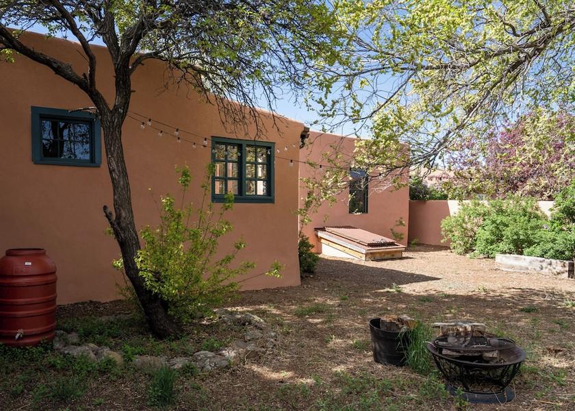 New Mexico Santa Fe Property Grounds