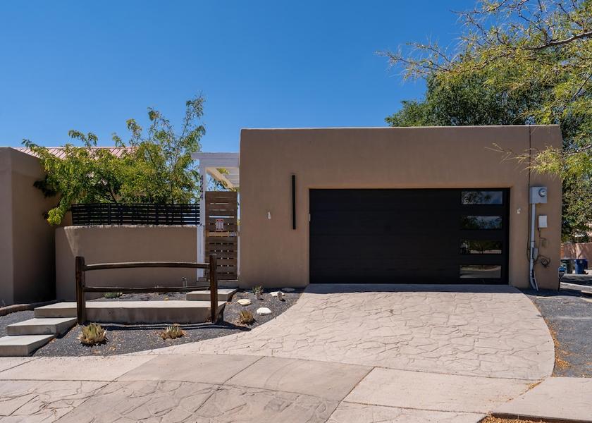 New Mexico Santa Fe Property Grounds