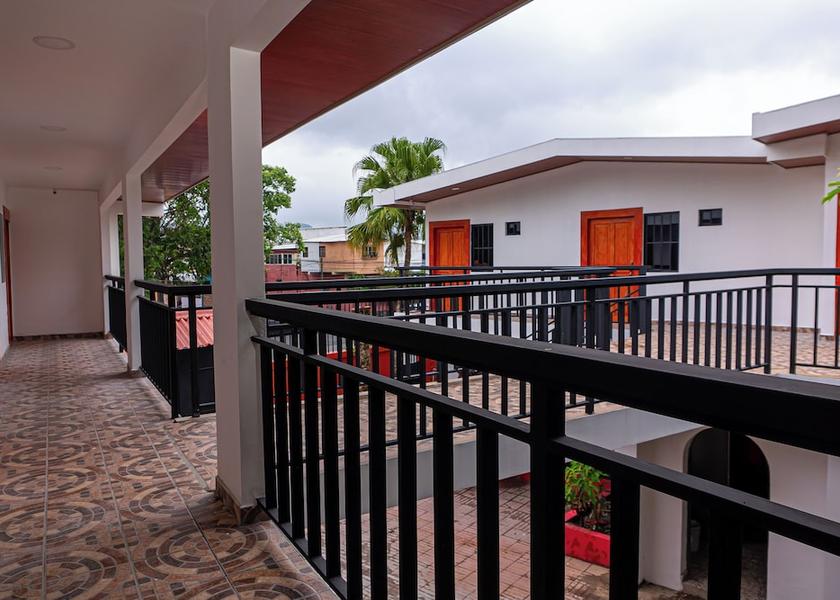  Antiguo Cuscatlán Facade