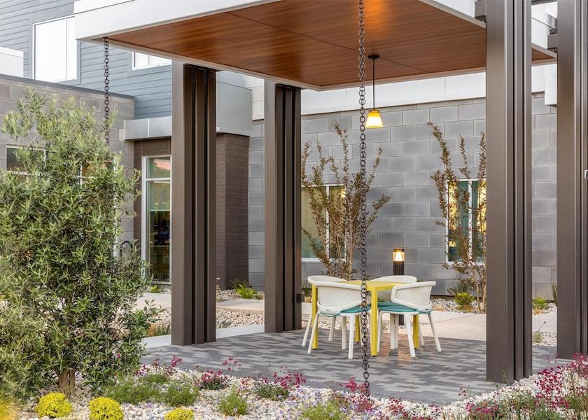 California Walnut Creek Terrace/patio