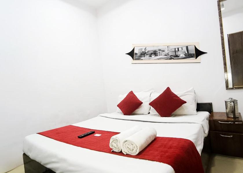 Delhi Delhi Deluxe Room