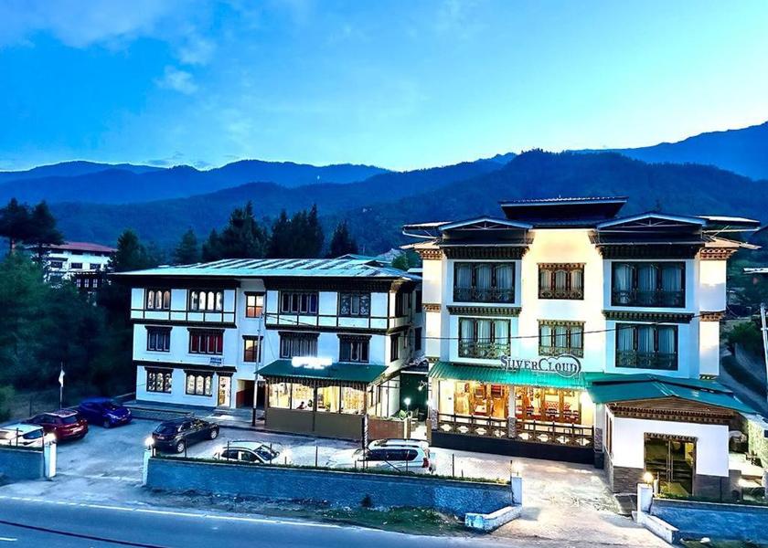  Paro exterior view