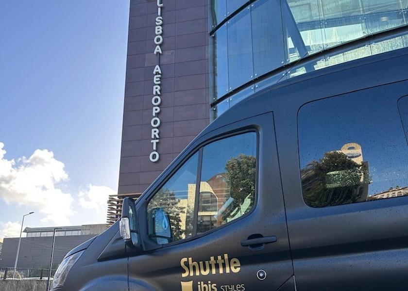  Loures Airport shuttle