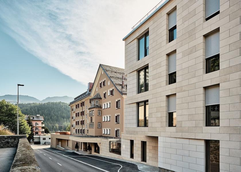 Graubünden St. Moritz Front of property