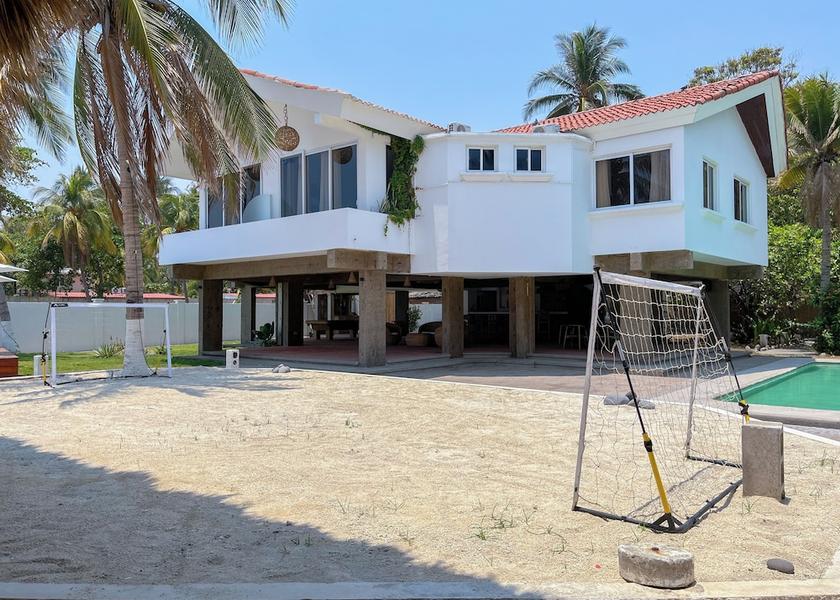 San Salvador (department) La Libertad Exterior Detail