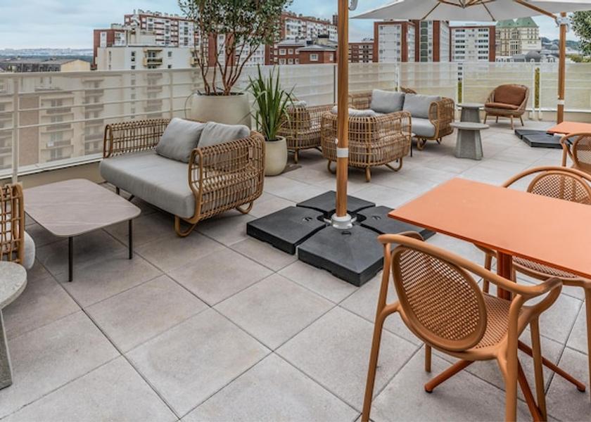 Ile-de-France Puteaux Primary image