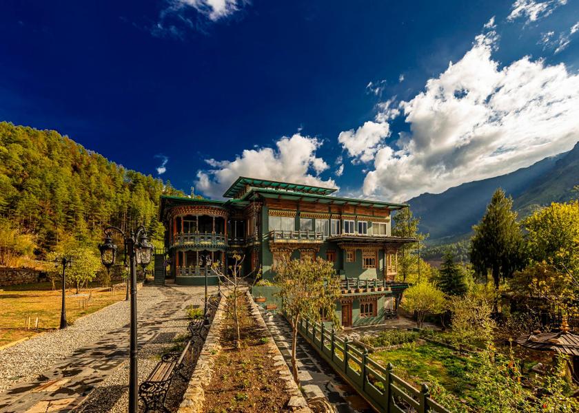  Paro exterior view