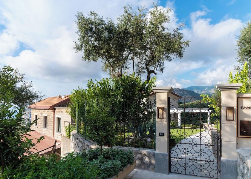 Campania Sant'Agnello Exterior Detail