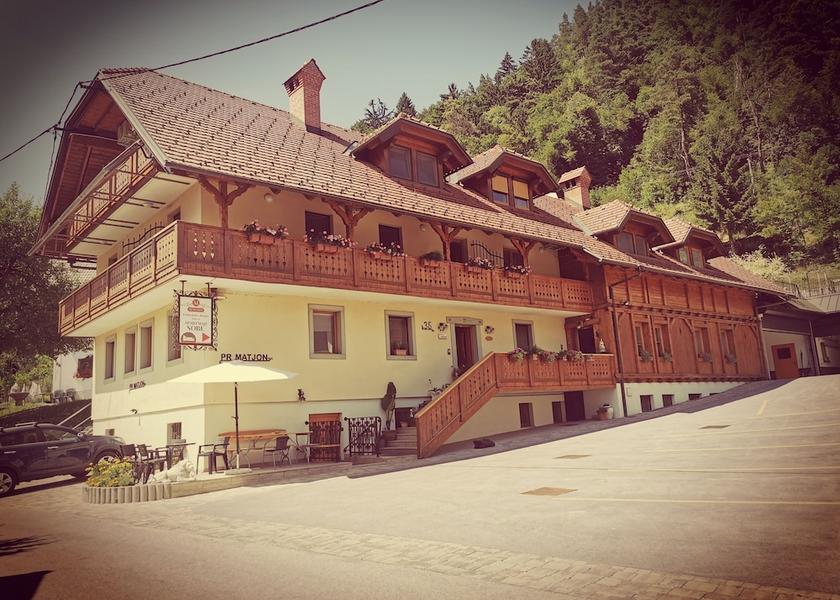  Bled Facade