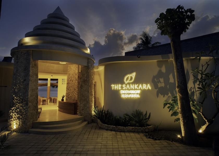 Bali Penida Island Front of property