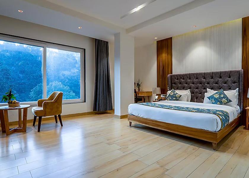 Uttarakhand Mussoorie Elegant nature view (All weather AC)