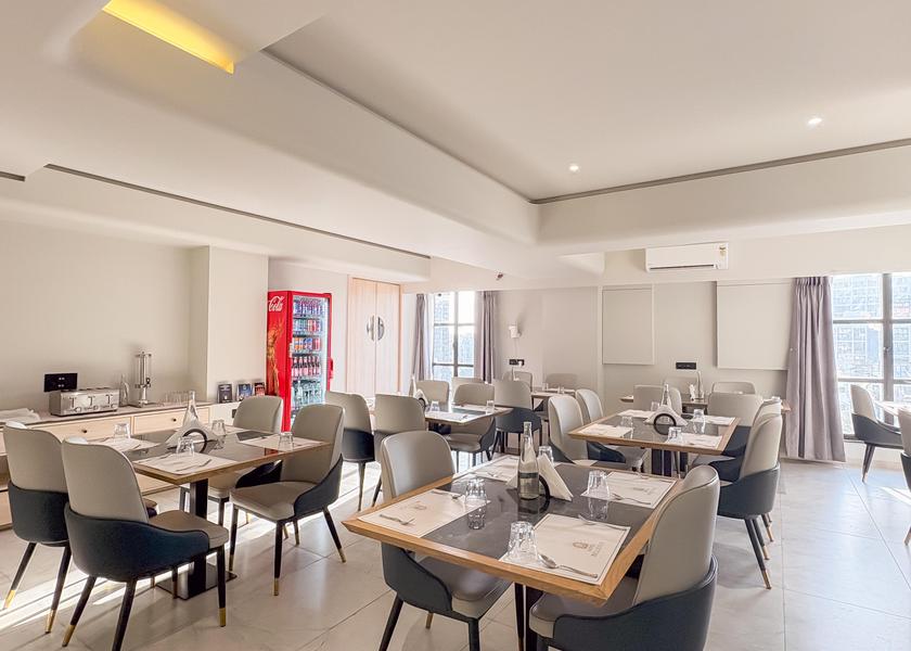 Gujarat Gandhinagar Food & Dining