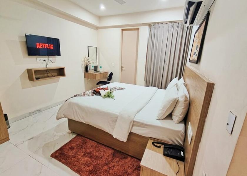 Haryana Gurugram Premium 1BHK Suite with Spacious Living Area
