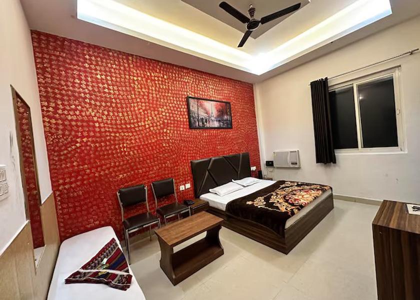Uttar Pradesh Mathura AC Deluxe Room