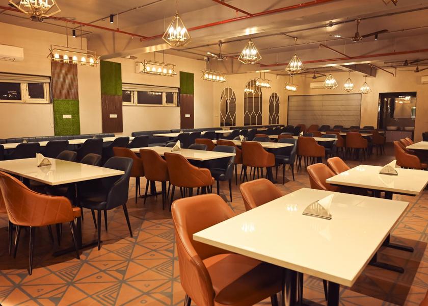 Uttar Pradesh Varanasi Food & Dining