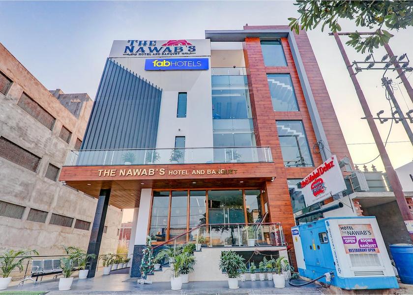 Uttar Pradesh Lucknow Hotel Exterior