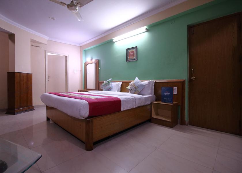 Madhya Pradesh Gwalior Deluxe Room