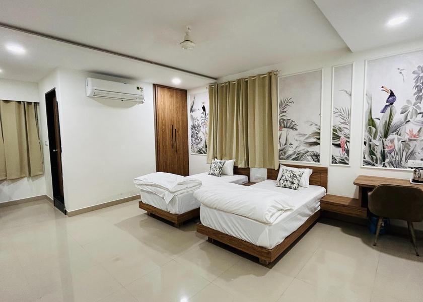 Madhya Pradesh Gwalior Deluxe Room