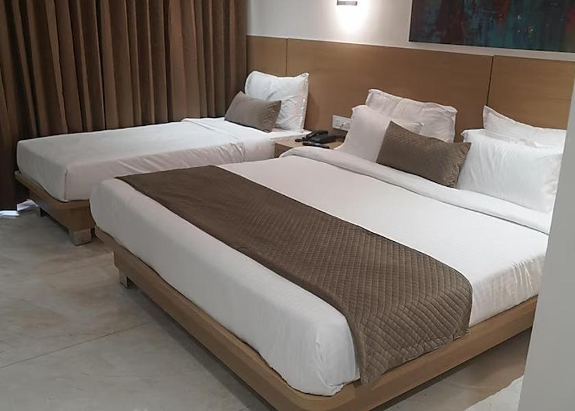Madhya Pradesh Indore Deluxe Triple Room