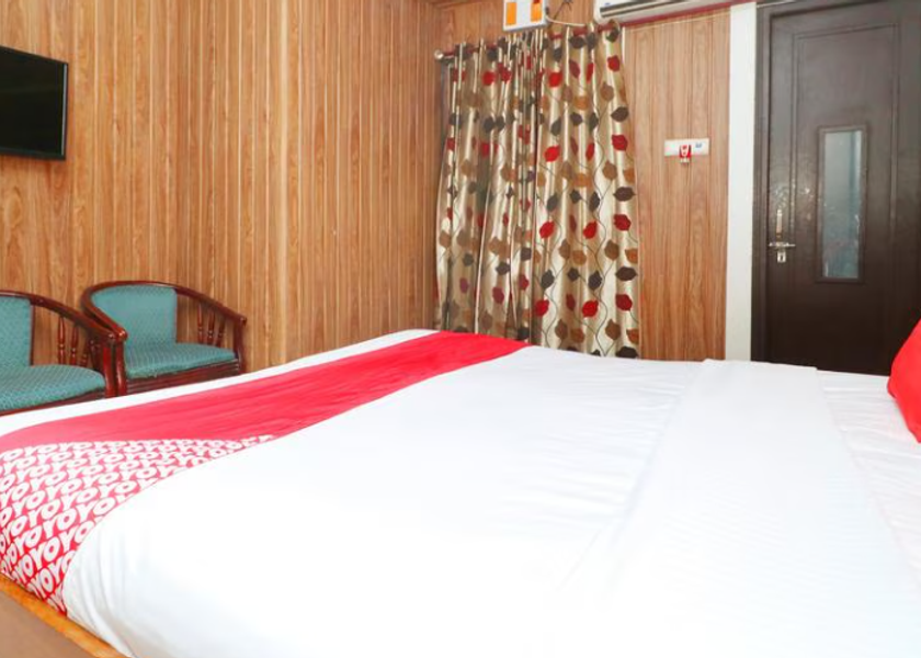 Karnataka Hassan King Bedded Double Room