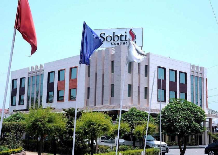 Uttar Pradesh Bareilly Hotel Exterior