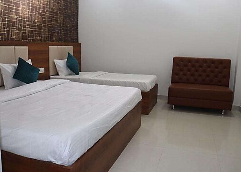 Uttar Pradesh Gorakhpur Luxury Triple Room